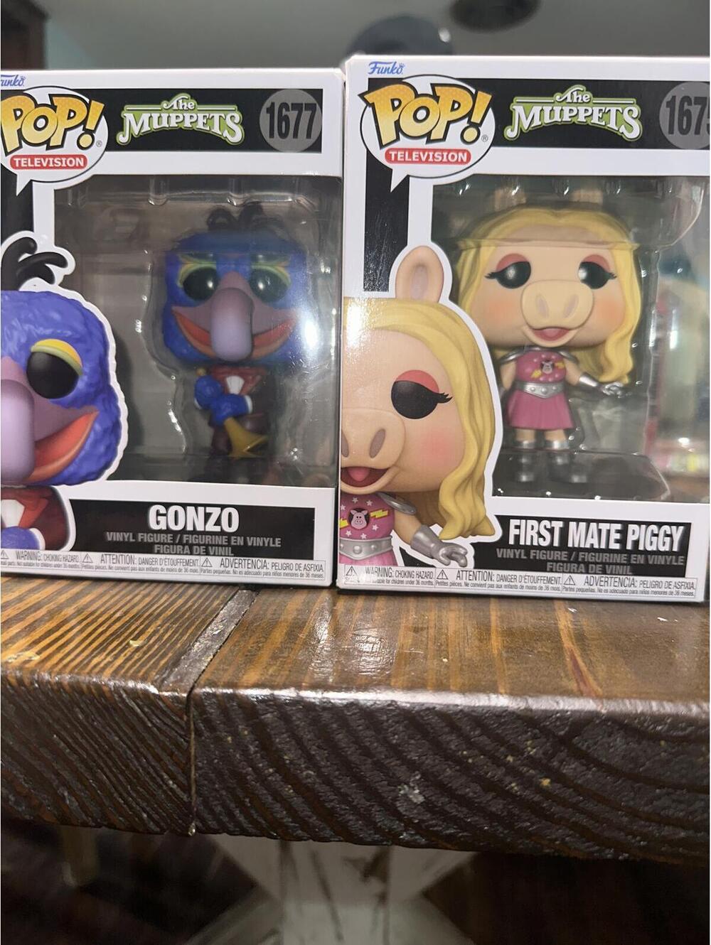 Funko Pop! Television The Muppets First Mate Piggy and Gonzo Vinyl Figure Set